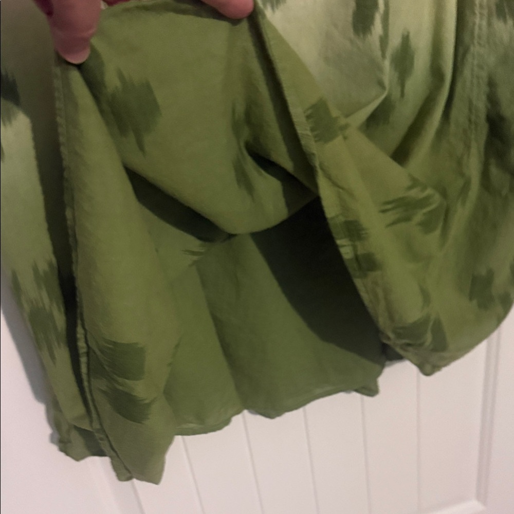 Chic Green Patterned Maxi Dress - image 4